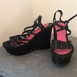 Xhilaration black studded wedges